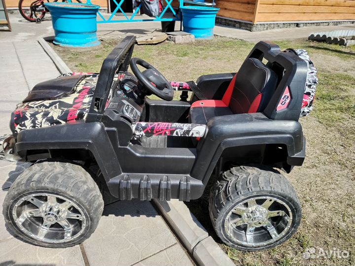 Детский электромобиль бу