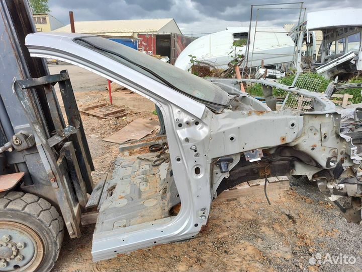 Боковая стойка кузова Acura Mdx YD1 J35A5 2004