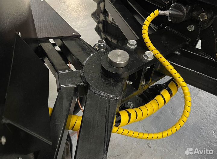 Вездеход переломка Ермак (Снегоболотоход)