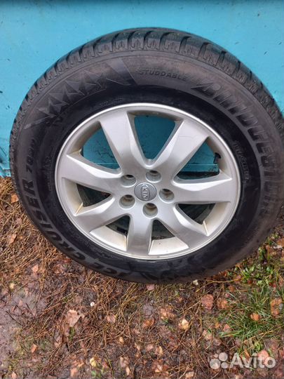 Bridgestone Ice Cruiser 7000 235/65 R17