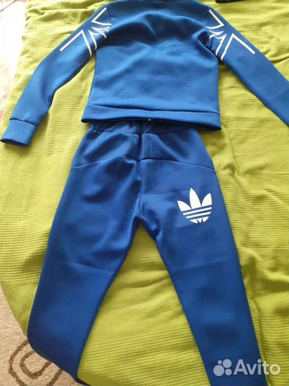 Спортивный костюм adidas новый