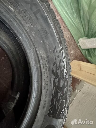 Continental IceContact 2 215/65 R17 103T