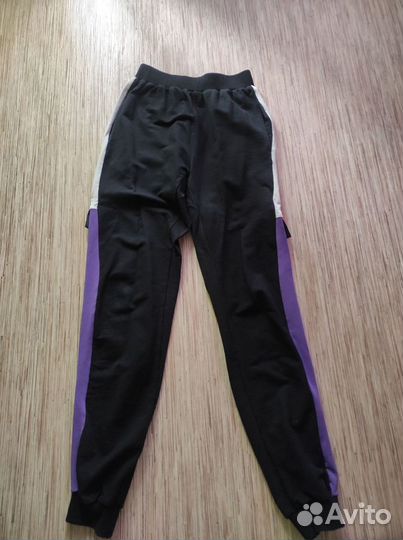 Спортивный костюм женский