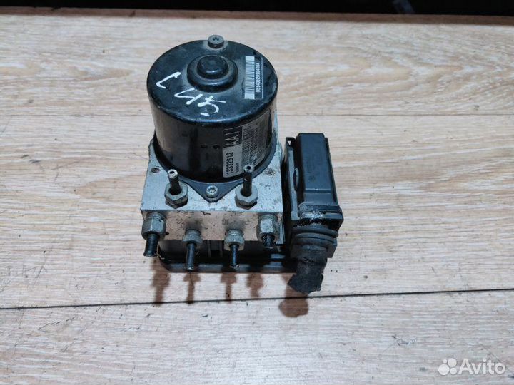 Блок abs Opel Astra J 2010