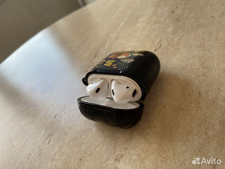 Airpods 1го поколения