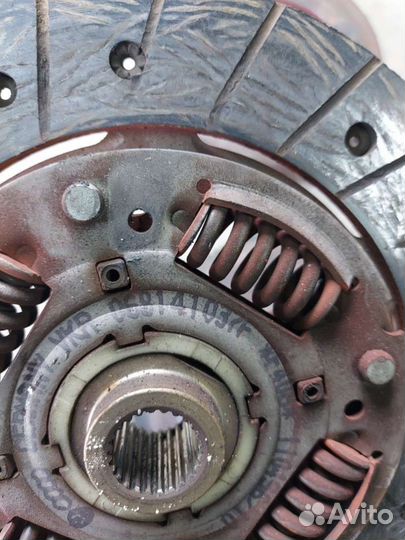 Комплект сцепления Volkswagen Vento 067105273G,067