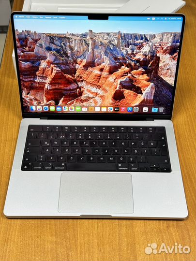 Apple MacBook Pro 14