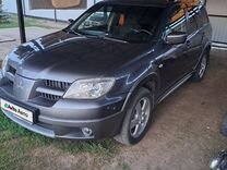 Mitsubishi Outlander 2.4 AT, 2005, 210 000 км, с пробегом, цена 990 000 руб.