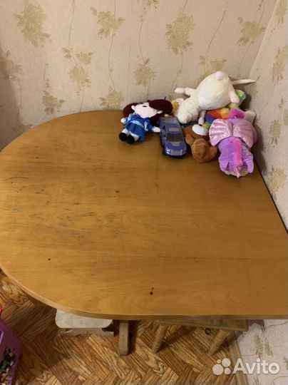 Стол