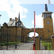 Дом 453 м² на участке 19,4 сот.