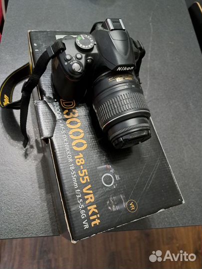 Зеркальный фотоаппарат Nikon D3000 Kit 18-55mm