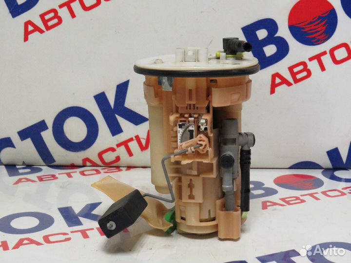 Насос топливный toyota platz NCP16 2NZ-FE