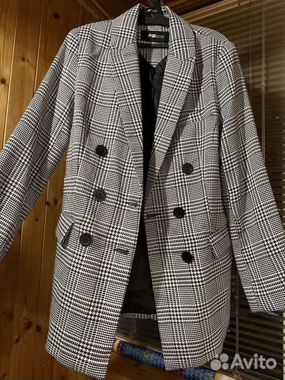 Новый пиджак в клетку