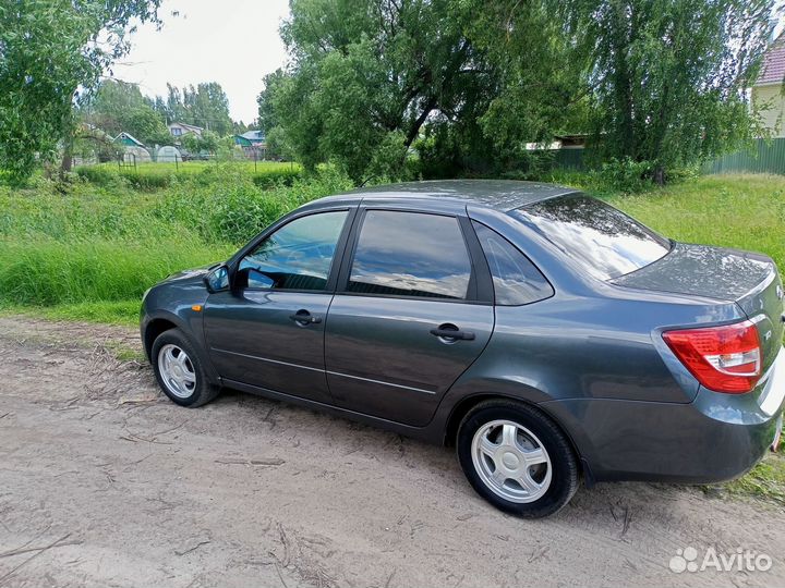 LADA Granta 1.6 МТ, 2017, 90 200 км