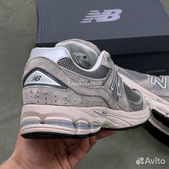 Кроссовки New balance 2002R