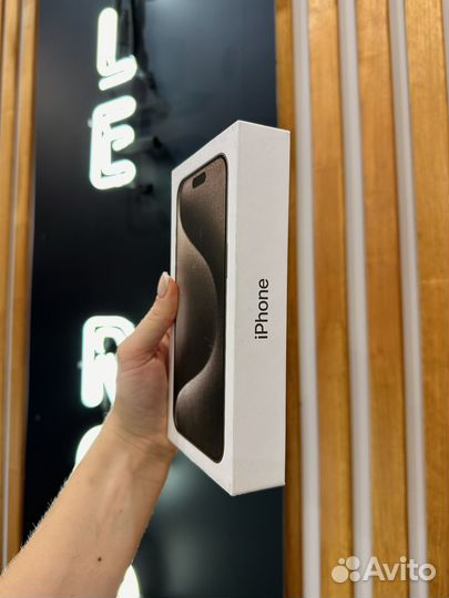 iPhone 15 Pro Max, 256 ГБ