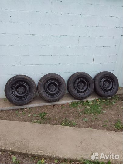 Зимняя резина на дисках r15