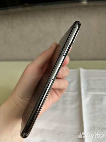 iPhone Xs, 256 ГБ