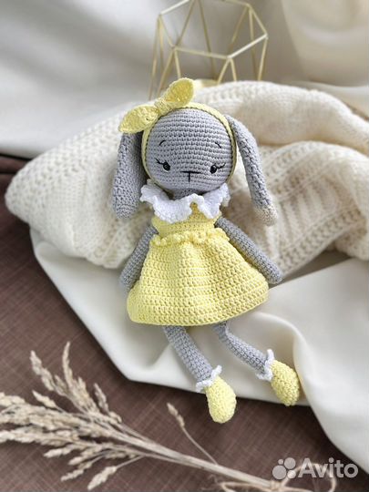 Заяц вязаный крючком