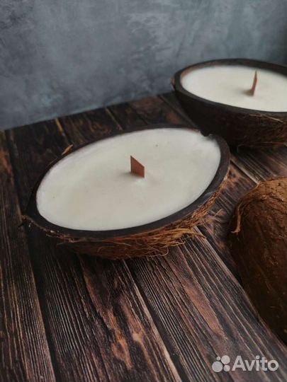 Свеча в кокосе