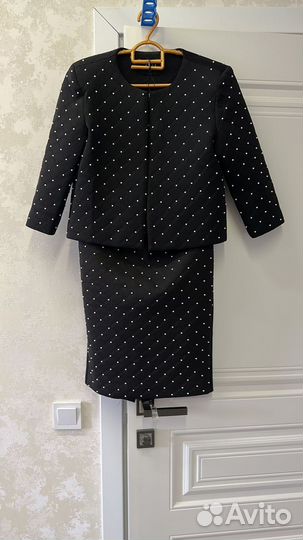 Костюм женский