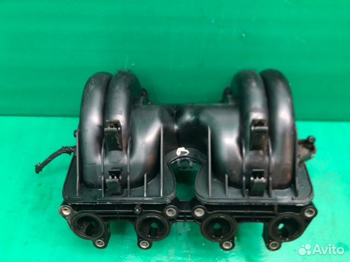 Коллектор впускной Skoda Octavia (A4) седан AEE