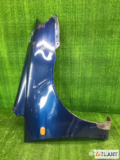 Крыло переднее правое toyota spacio