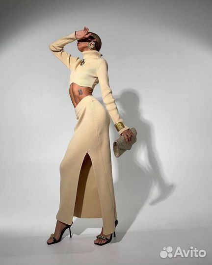 Тёплый костюм с юбкой р 42, 44