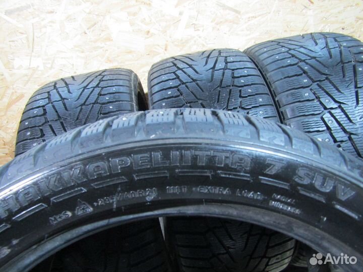 Nokian Tyres Hakkapeliitta 7 SUV 295/40 R21