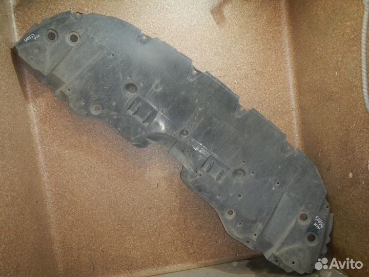 Пыльник двигателя, Toyota -camry 70 (17)