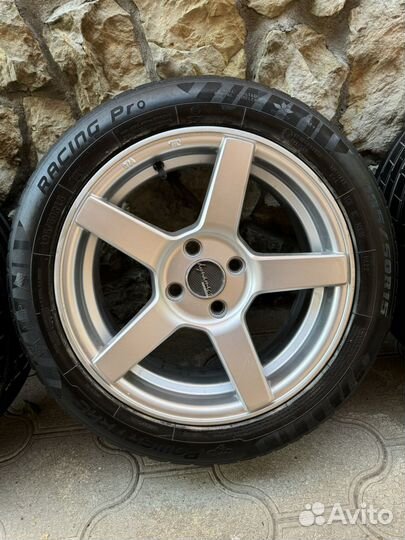 R15 Vossen 195/50 4/98