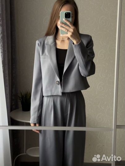 Брючный костюм женский 42 44 новый