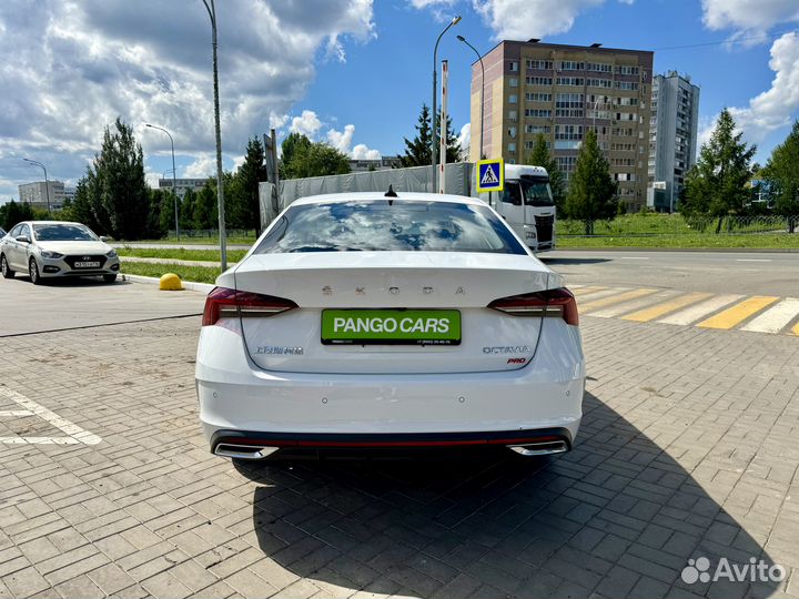 Skoda Octavia 1.4 AMT, 2023, 10 км