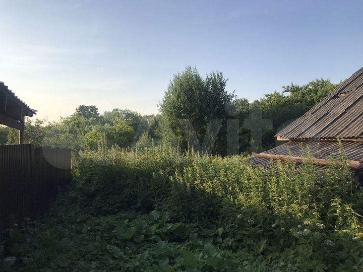 Дом 24 м² на участке 8 сот.