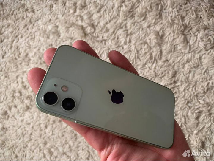 Телефон iPhone 12 mini