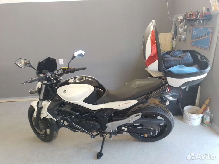 Suzuki Gladius 400