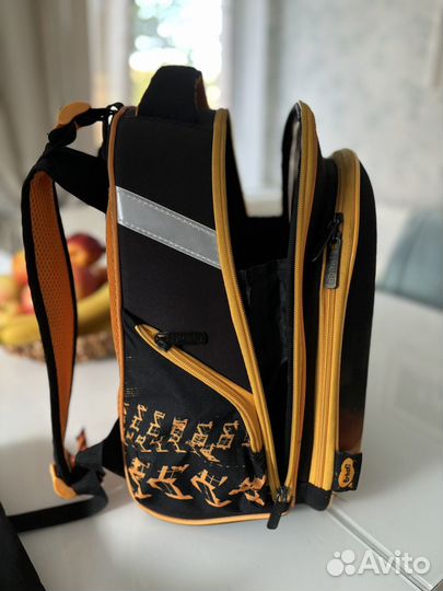 Рюкзак школьный для мальчика 1 класс