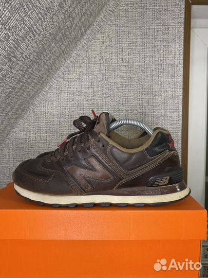 Кроссовки две пары