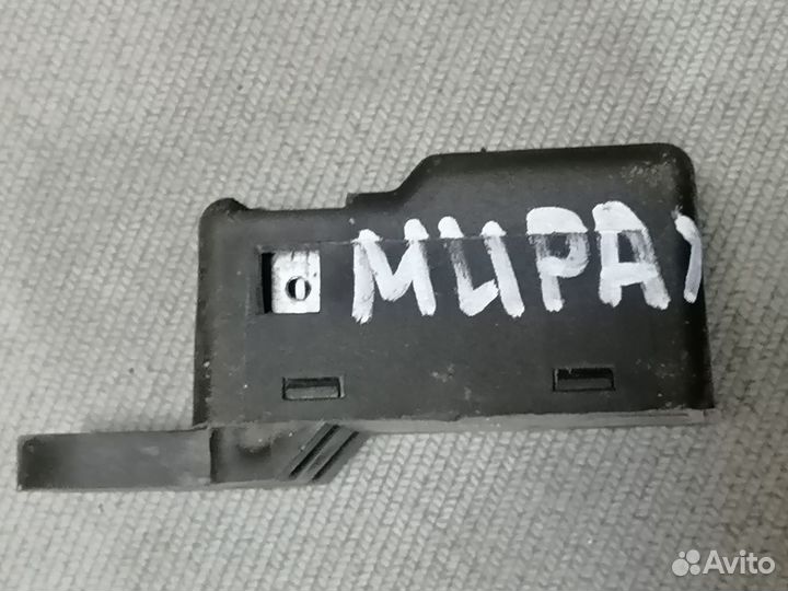 Реле электровентилятора Mitsubishi Mirage 1991
