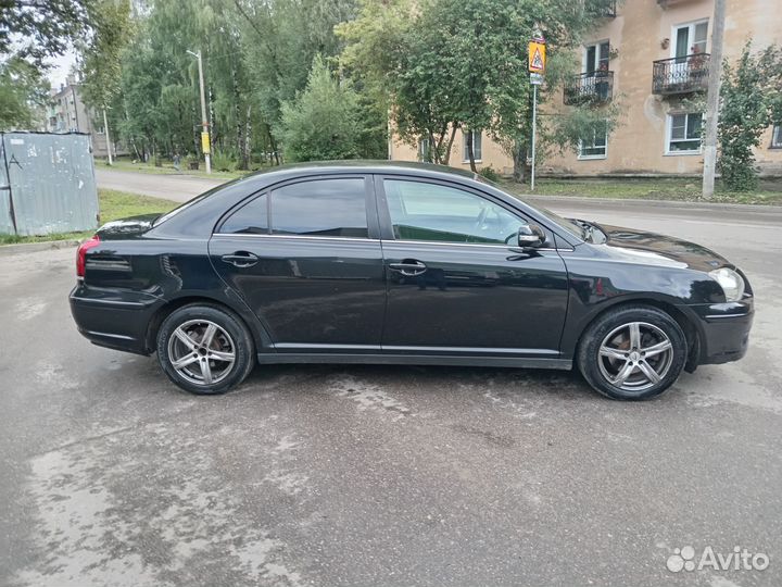 Toyota Avensis 1.8 МТ, 2008, 260 000 км