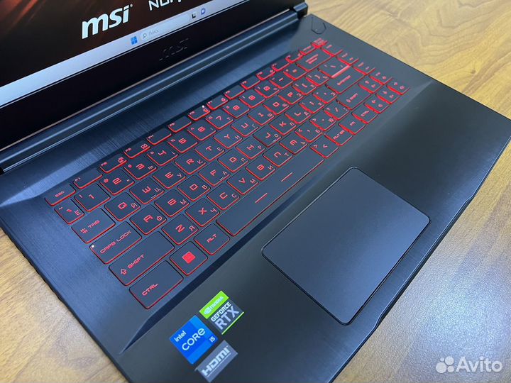 Игровой ноутбук MSI / как новый / RTX / 32gb