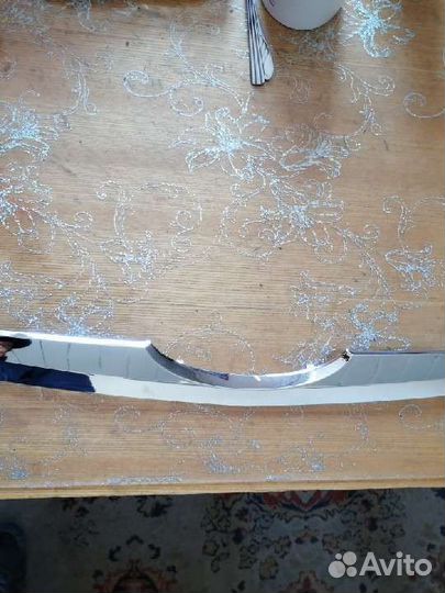 Планка на решётку радиатора