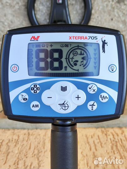 Металлоискатель Minelab X-Terra 705
