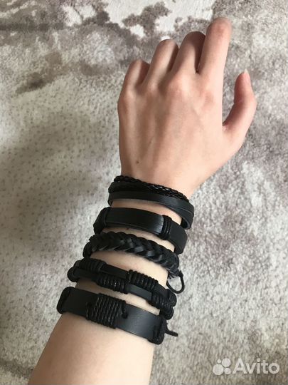 Кожаный браслет