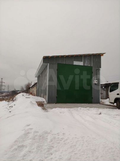 Гараж, > 30 м²