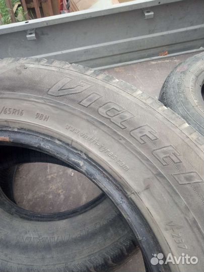 Viatti Bosco S/T V-526 215/65 R16 24H