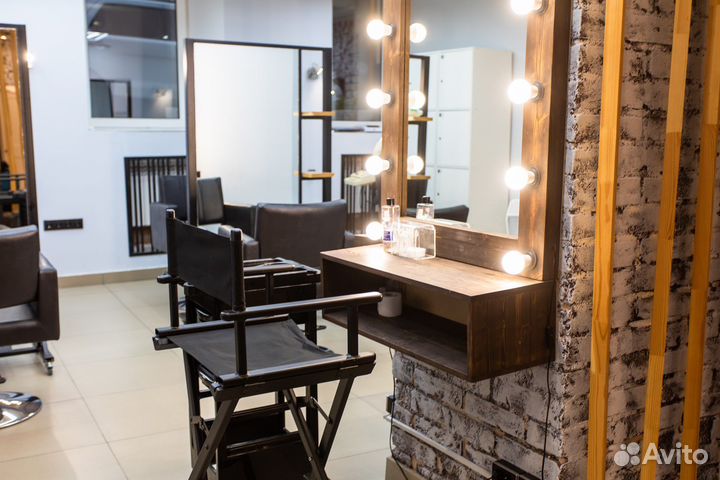 Аренда места визажиста / бровиста