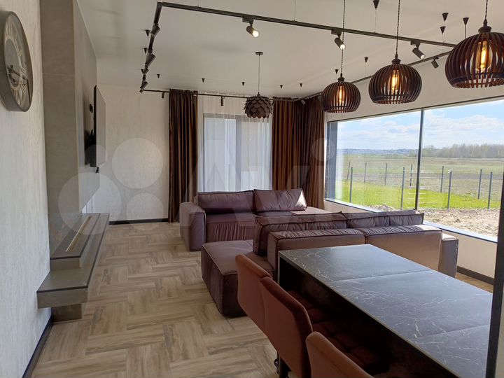 Коттедж 147 м² на участке 6 сот.