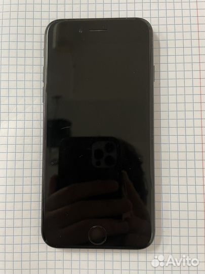 iPhone SE (2020), 64 ГБ