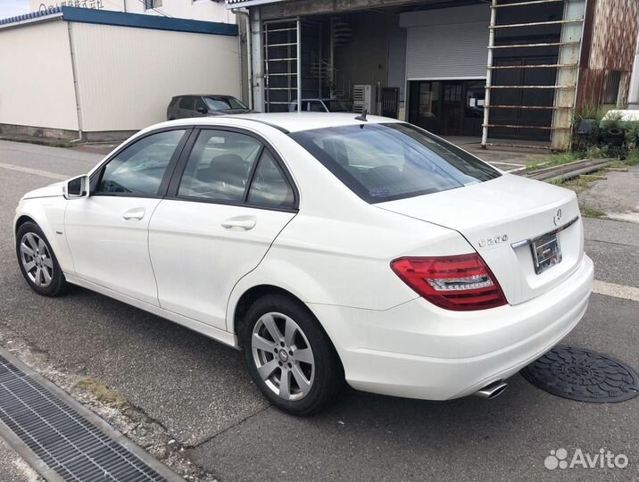 Mercedes-Benz C200 2011 W204